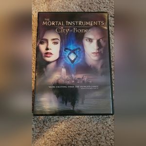 Mortal Insteuments City of Bones dvd